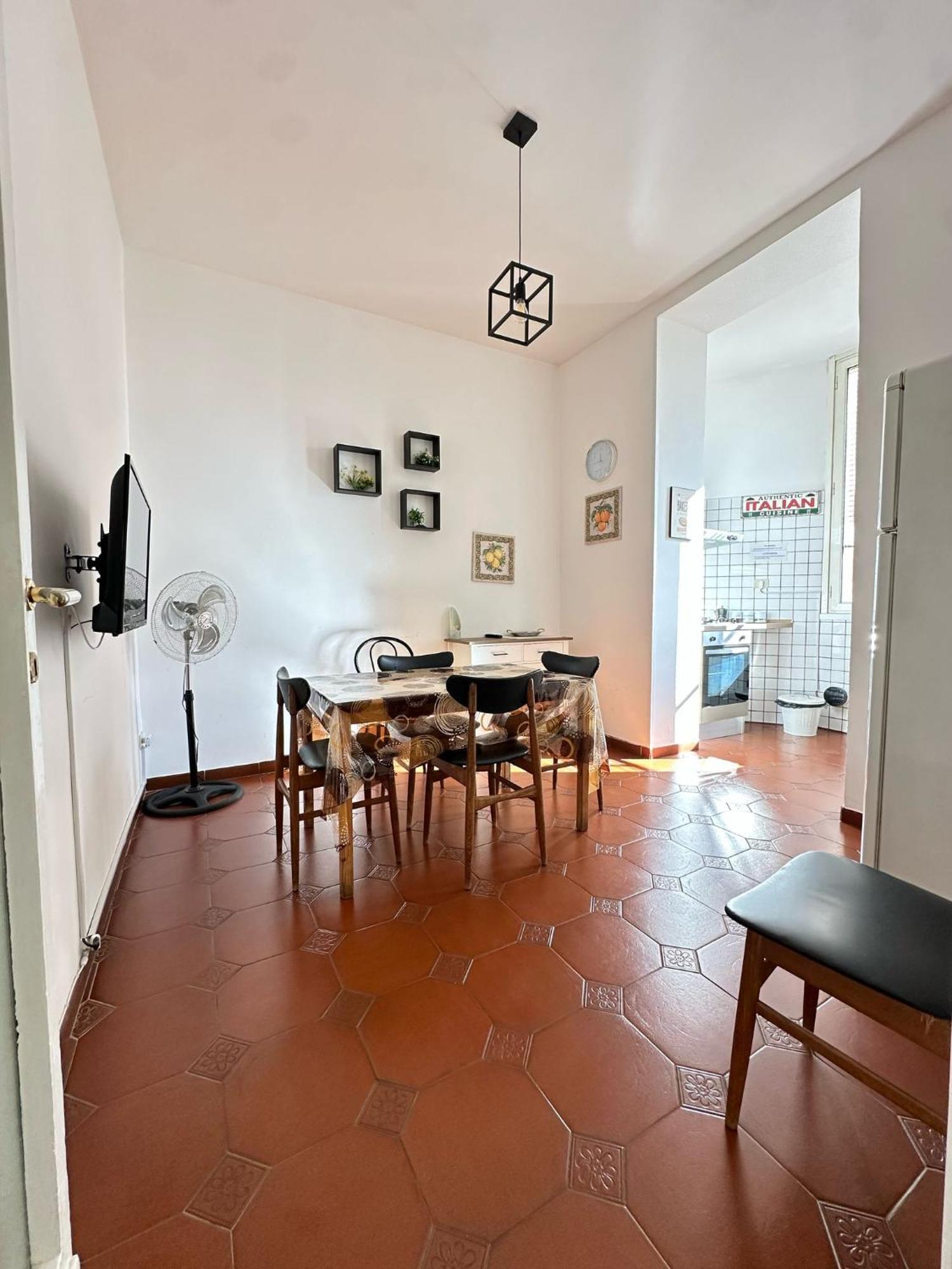 Trastevere Rome's Heart Charming & Cozy 3 Apartamento